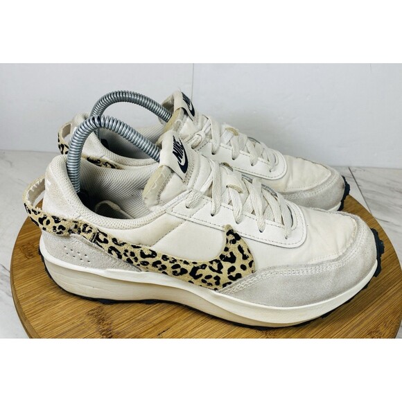 Nike Waffle Debut Women's Sneakers Size US 8 White/Leopard Print - Picture 2 of 6